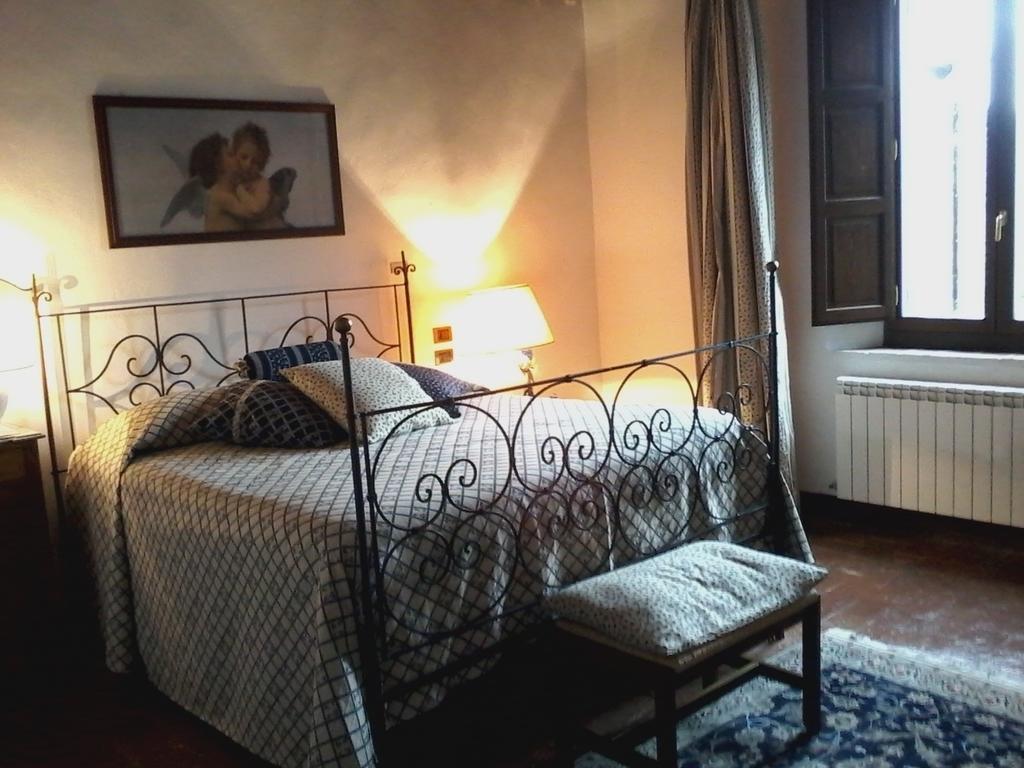 Hotel Cisterna Nel Borgo Castiglione dʼOrcia Habitación foto